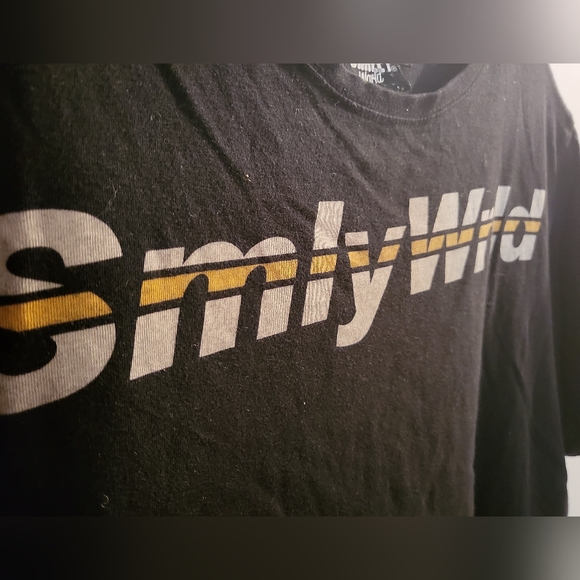 Smiley World Graphic T-shirt | Size Large - Picture 6 of 8